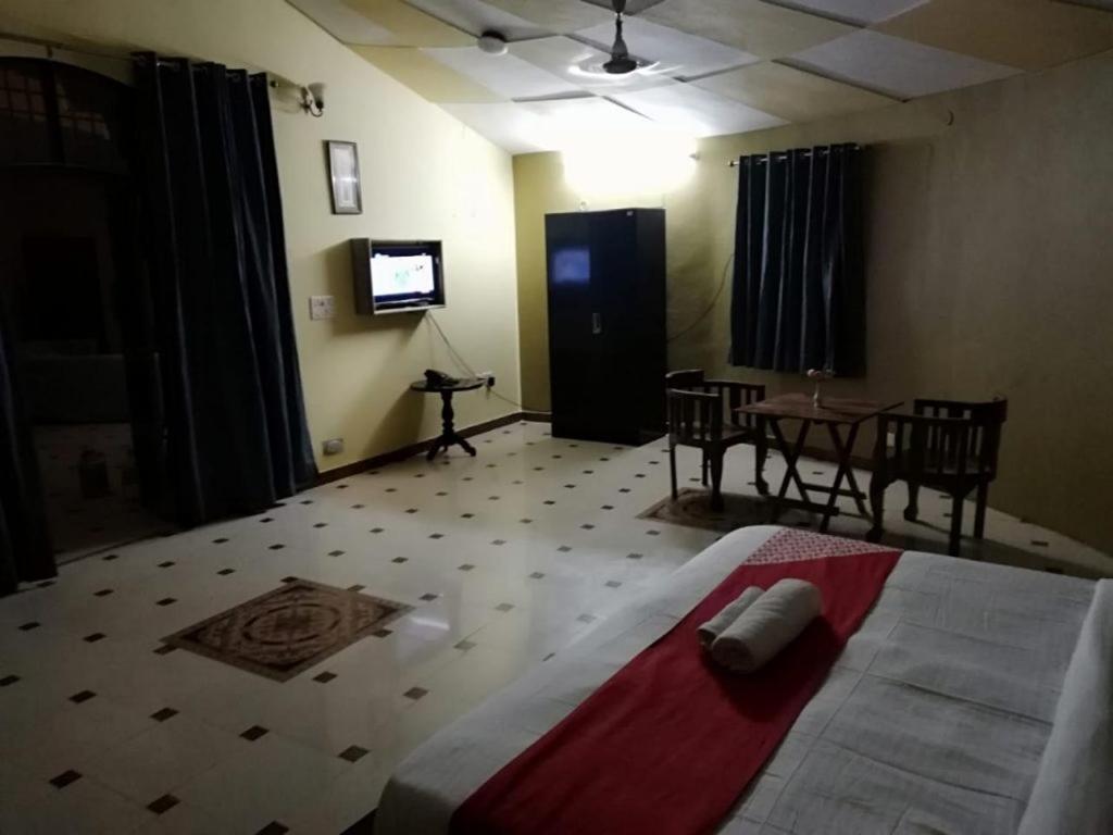 Kajipuria Resort Gajraula Buitenkant foto